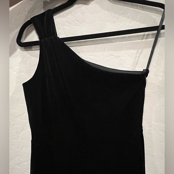 Banana Republic Women One Shoulder Black Jumpsuit size XS.  New no tags - Picture 6 of 8